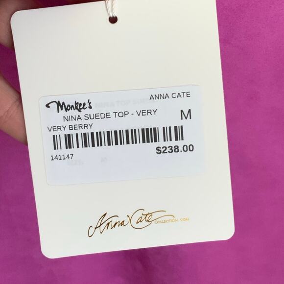 Anna Cate Nina suede top- very berry NWT size medium - Picture 3 of 7